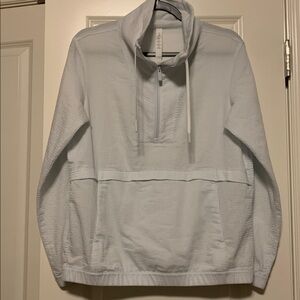 Lululemon Athletica Light Blue Pack Light Textured Pull Over Sz 6, GUC